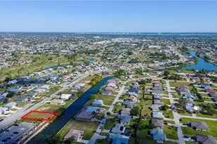 132 Nicholas Pkwy E, Cape Coral, FL 33990 - Photo 8