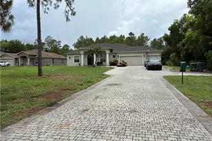 110 16th Ave NE, Naples, FL 34120 - Photo 4