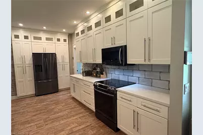 110 16th Ave NE, Naples, FL 34120 - Photo 12