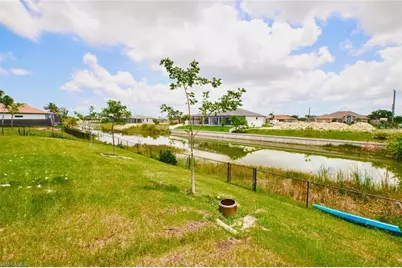 7 NW 14th Ave, Cape Coral, FL 33993 - Photo 32