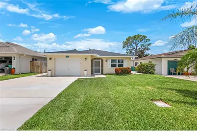 636 98th Ave N, Naples, FL 34108 - Photo 2