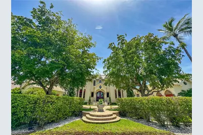 730 21st Ave S, Naples, FL 34102 - Photo 2