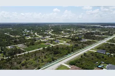 908 Norton Ave S, Lehigh Acres, FL 33974 - Photo 6