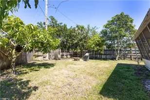 1141 S Alhambra Cir, Naples, FL 34103 - Photo 28