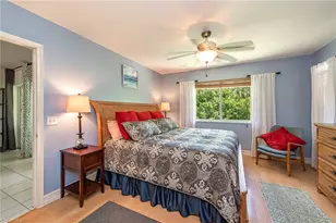 640 Luisa Ln, Naples, FL 34104 - Photo 10