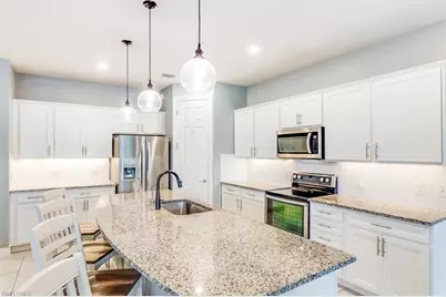 3548 E Hampton Cir, Alva, FL 33920 - Photo 12