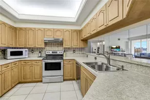 9380 Gulf Shore Dr, Naples, FL 34108 - Photo 6