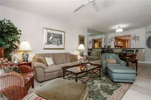 505 Lake Louise Cir, Naples, FL 34110 - Photo 6