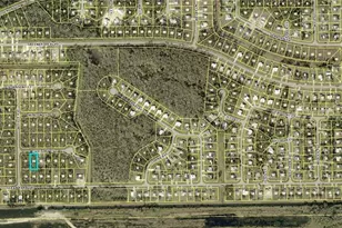 187 Victory Ct, Lehigh Acres, FL 33972 - Photo 2