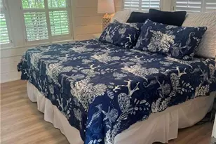 1012 Ridge St, Naples, FL 34103 - Photo 8