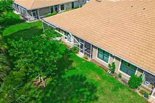 7805 Woodbrook Cir, Naples, FL 34104 - Photo 30