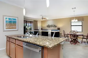 3668 Treasure Cove Ct, Naples, FL 34114 - Photo 4