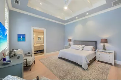 425 Harbour Dr, Naples, FL 34103 - Photo 16