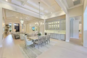 425 Harbour Dr, Naples, FL 34103 - Photo 10