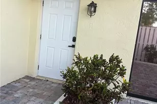 5245 Cedarbend Dr, Fort Myers, FL 33919 - Photo 4