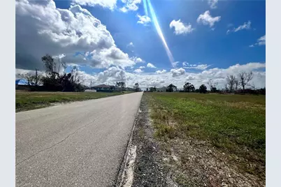 3024 NE 6th Ave, Cape Coral, FL 33909 - Photo 4