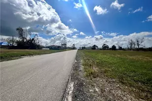 3024 NE 6th Ave, Cape Coral, FL 33909 - Photo 4