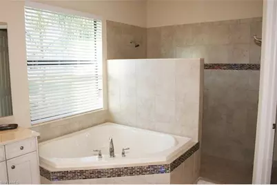 3296 Pacific Dr, Naples, FL 34119 - Photo 12