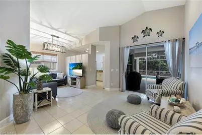 697 Crossfield Cir, Naples, FL 34104 - Photo 4