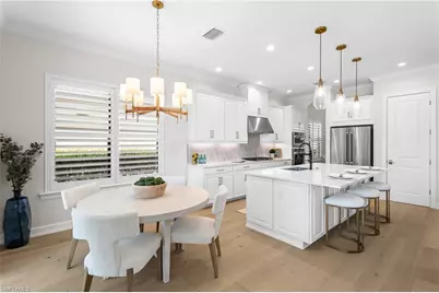 8834 Vaccaro Ct, Naples, FL 34119 - Photo 10