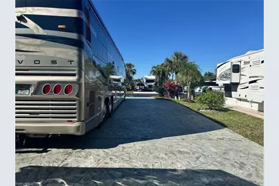 1650 Diamond Lake Cir, Naples, FL 34114 - Photo 6