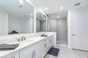 16364 Viansa Wy, Naples, FL 34110 - Photo 14