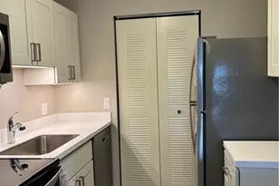 17420 Birchwood Ln, Fort Myers, FL 33908 - Photo 6