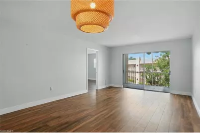 170 Turtle Lake Ct #301, Naples, FL 34105 - Photo 2