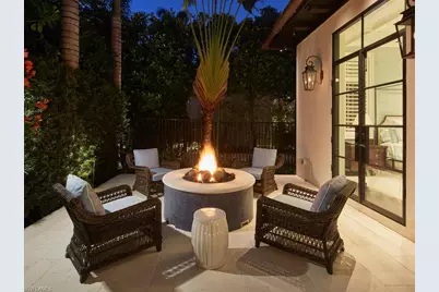 167 4th St N, Naples, FL 34102 - Photo 30