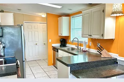 5121 Fiddleleaf Dr, Fort Myers, FL 33905 - Photo 6