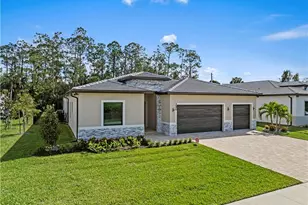 240 Allamanda Wy, Naples, FL 34114 - Photo 2