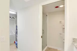 4005 Gulf Shore Blvd N, Naples, FL 34103 - Photo 36