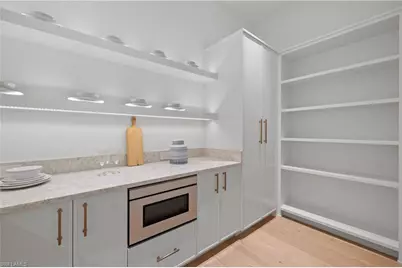 850 10th St N, Naples, FL 34102 - Photo 12