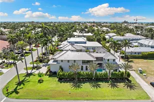 581 14th Ave S, Naples, FL 34102 - Photo 4