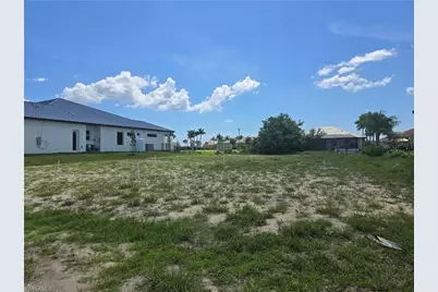 820 NW 39th Ave, Cape Coral, FL 33993 - Photo 4