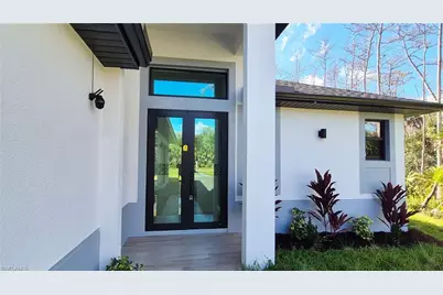 532 41st Ave NE, Naples, FL 34120 - Photo 2