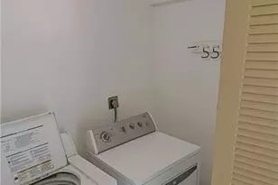 13247 Whitehaven Ln, Fort Myers, FL 33966 - Photo 8