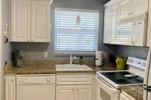 400 Forest Lakes Blvd, Naples, FL 34105 - Photo 8