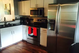 717 Landover Cir, Naples, FL 34104 - Photo 10