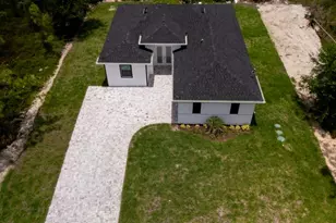 719 Almelia St E, Lehigh Acres, FL 33974 - Photo 2