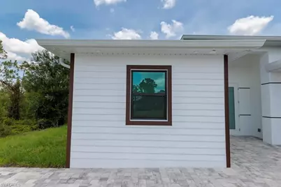 719 Almelia St E, Lehigh Acres, FL 33974 - Photo 12