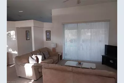 449 Dundee Ct, Naples, FL 34104 - Photo 8