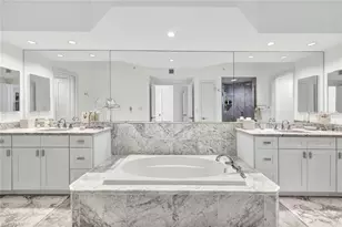 8171 Bay Colony Dr, Naples, FL 34108 - Photo 12