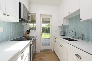 116 3rd St N, Naples, FL 34102 - Photo 4