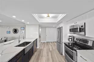 6585 Nicholas Blvd, Naples, FL 34108 - Photo 14