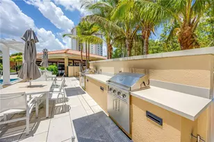 6585 Nicholas Blvd, Naples, FL 34108 - Photo 32