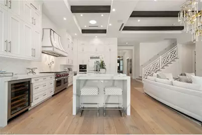 150 6th St N, Naples, FL 34102 - Photo 10