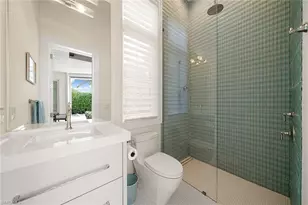 150 6th St N, Naples, FL 34102 - Photo 24