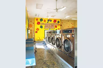 3270 Bayshore Dr, Naples, FL 34112 - Photo 6