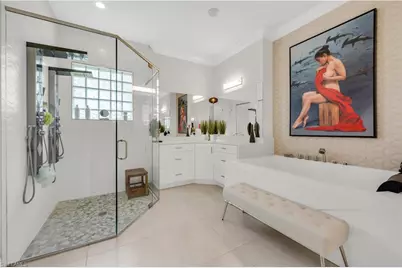 3910 Glacier Ct, Naples, FL 34119 - Photo 12